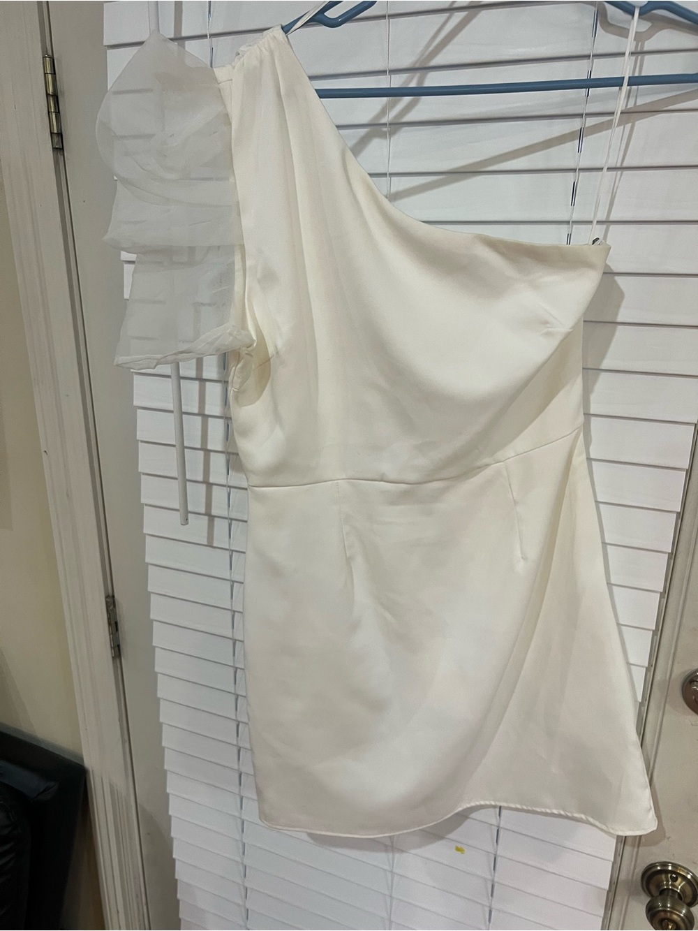 One shoulder lulu lemon short white dress
